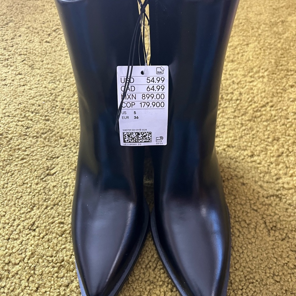 H&M Glossy Black Boots